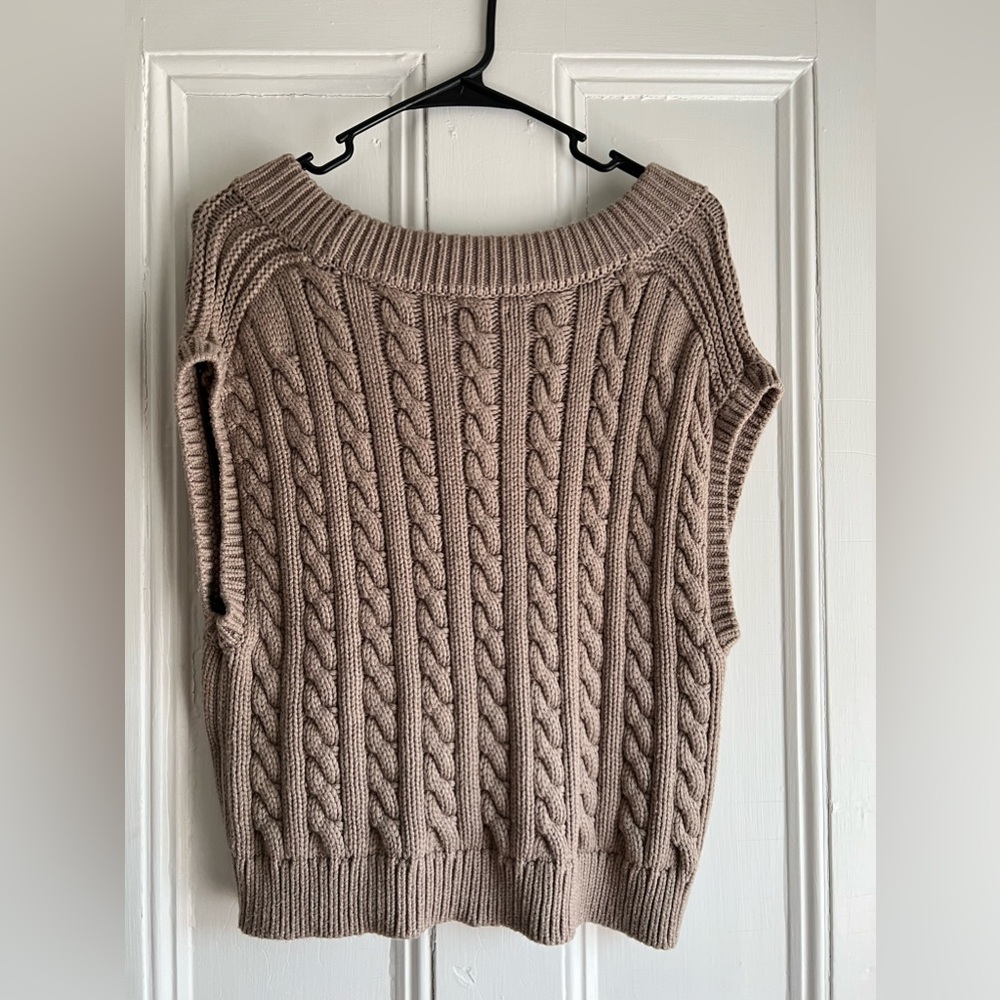 Abercrombie Sweater Vest View 2